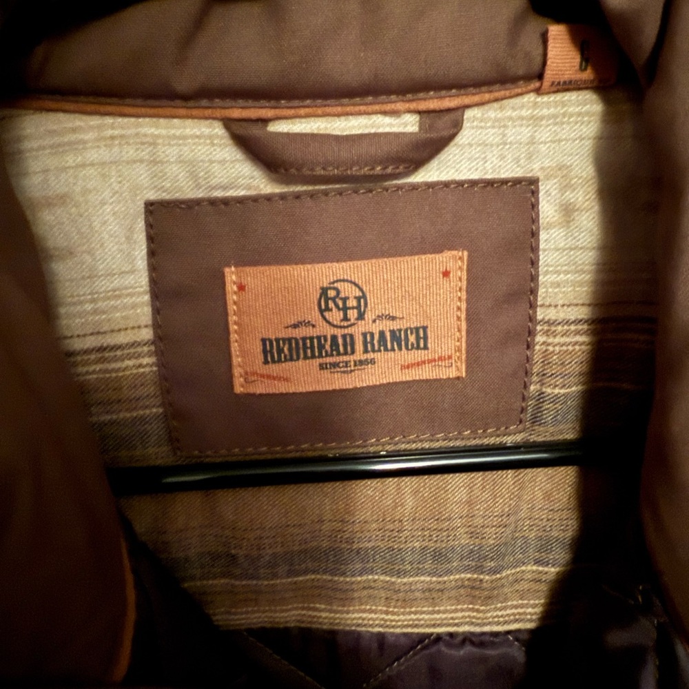 Men's Quilted Green/Brown Vest - Picture 4 of 5